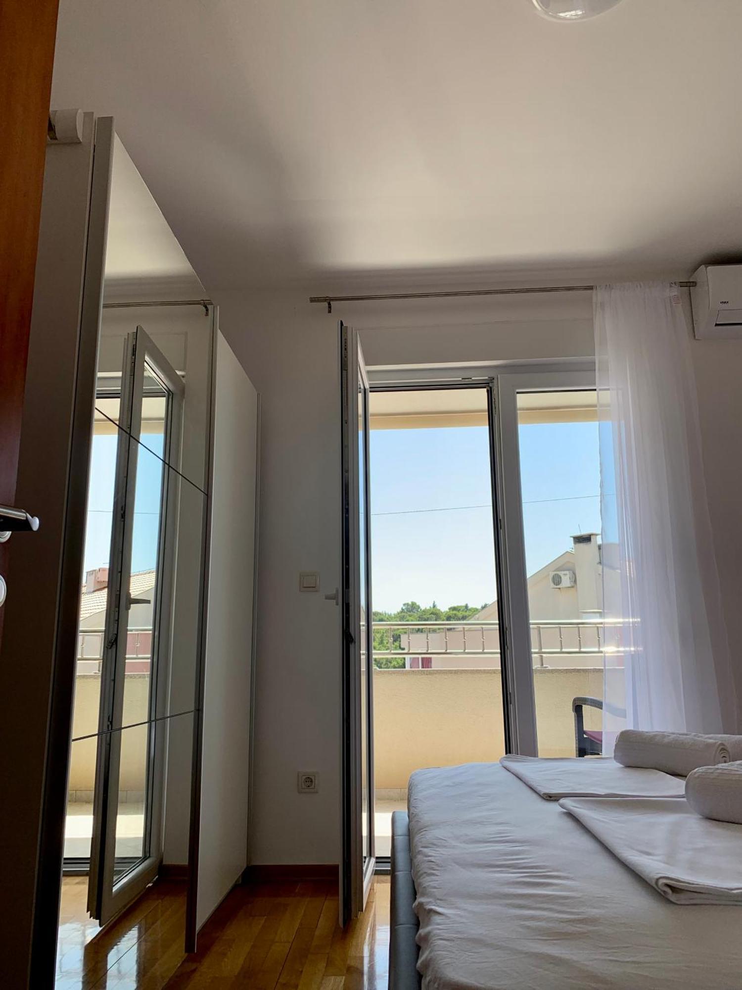 Apartment Pearl-Free Parking Makarská Exteriér fotografie